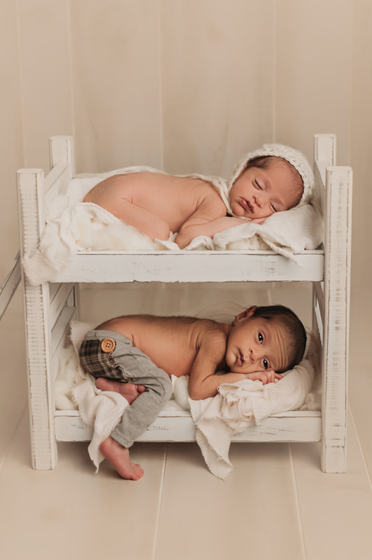 Pittsburgh studio newborn twin photography
